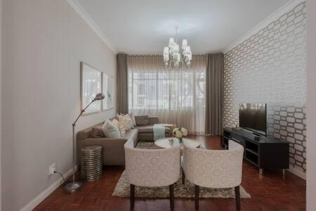 Modern Apartment In Rosebank Йоганнесбурґ Екстер'єр фото