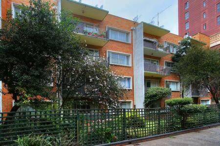 Modern Apartment In Rosebank Йоганнесбурґ Екстер'єр фото